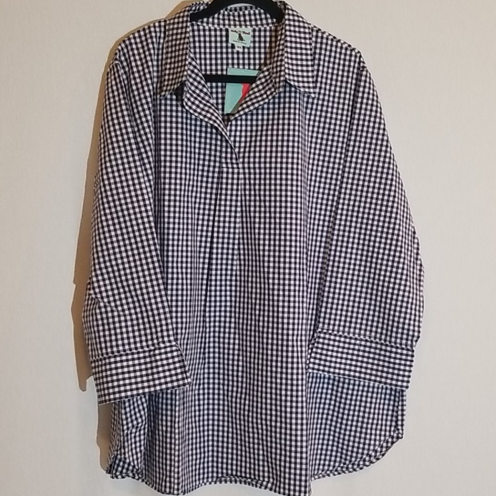 Brand new with tags!! Size 3X tunic